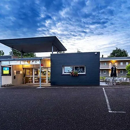 Sure By Western Hotel 3*