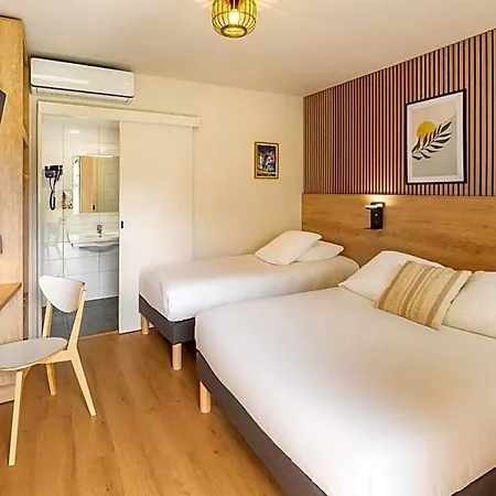 Sure By Western Hotel 3*